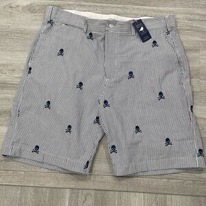 Piping Prints NWT Men’s size 38 Skull & Crossbone Shorts